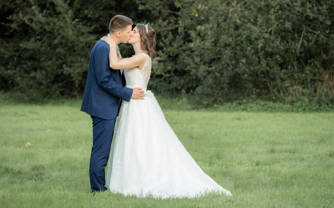 Norton Park summertime wedding for Leanne and Ben