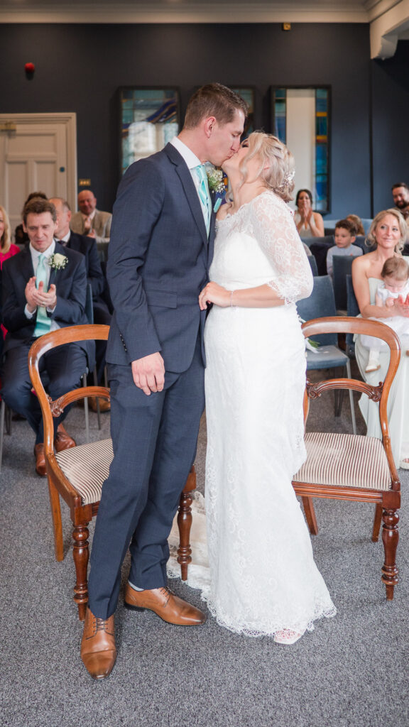 Couple exchanges their first kiss in Winchester Registry Office