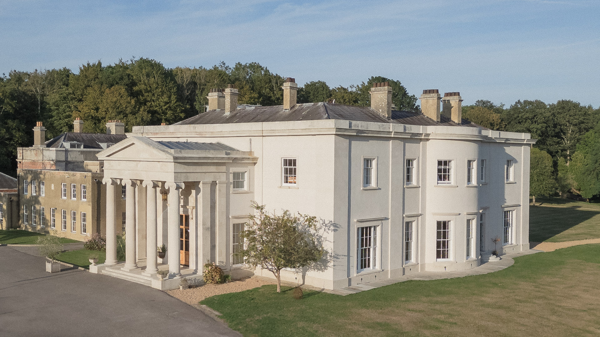 Stately home wedding venues in Hampshire
