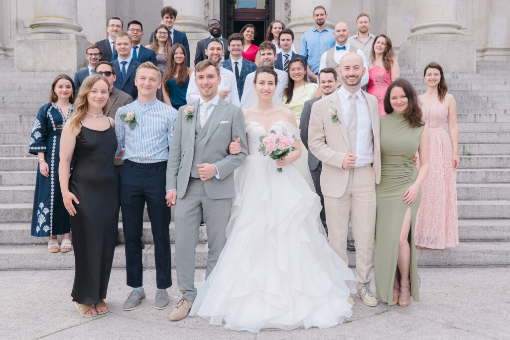 Portsmouth Guildhall wedding – group portrait