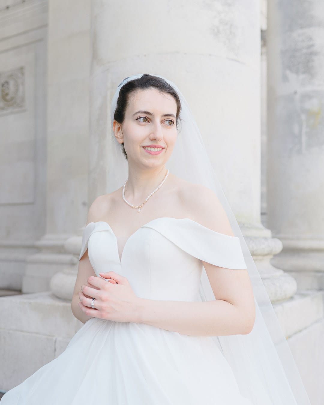 Portsmouth Guildhall wedding – bridal portrait